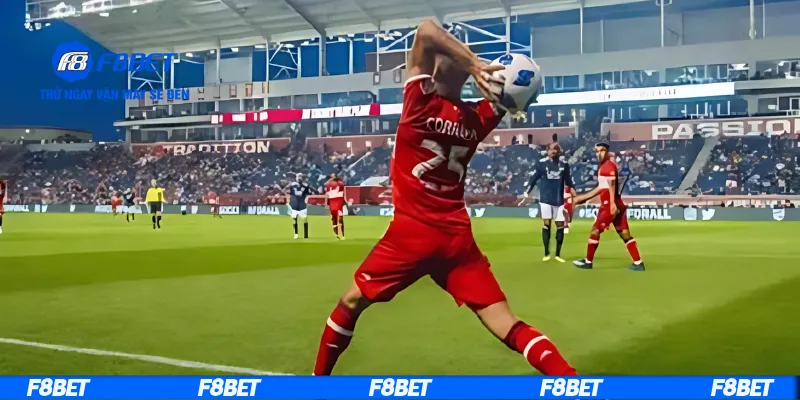 Cách tính toán và dự đoán kèo ném biên đầu tiên